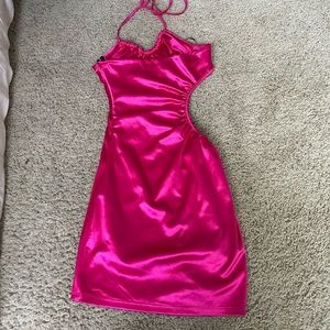 Body con silk Barbie dress. Forever 21.